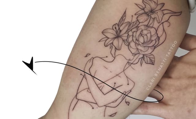 Foto de tatuagem feita por Clari Benatti